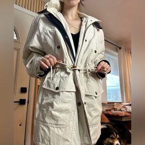 London Fog Parka Jacket Hooded Cream Navy Trim Cinch Waist Womens Size 14 Reg